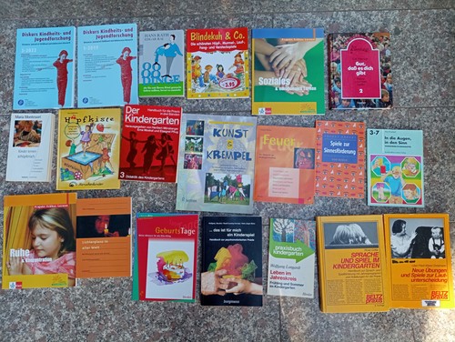 Bücher 2 zeitschriften - 18, +
